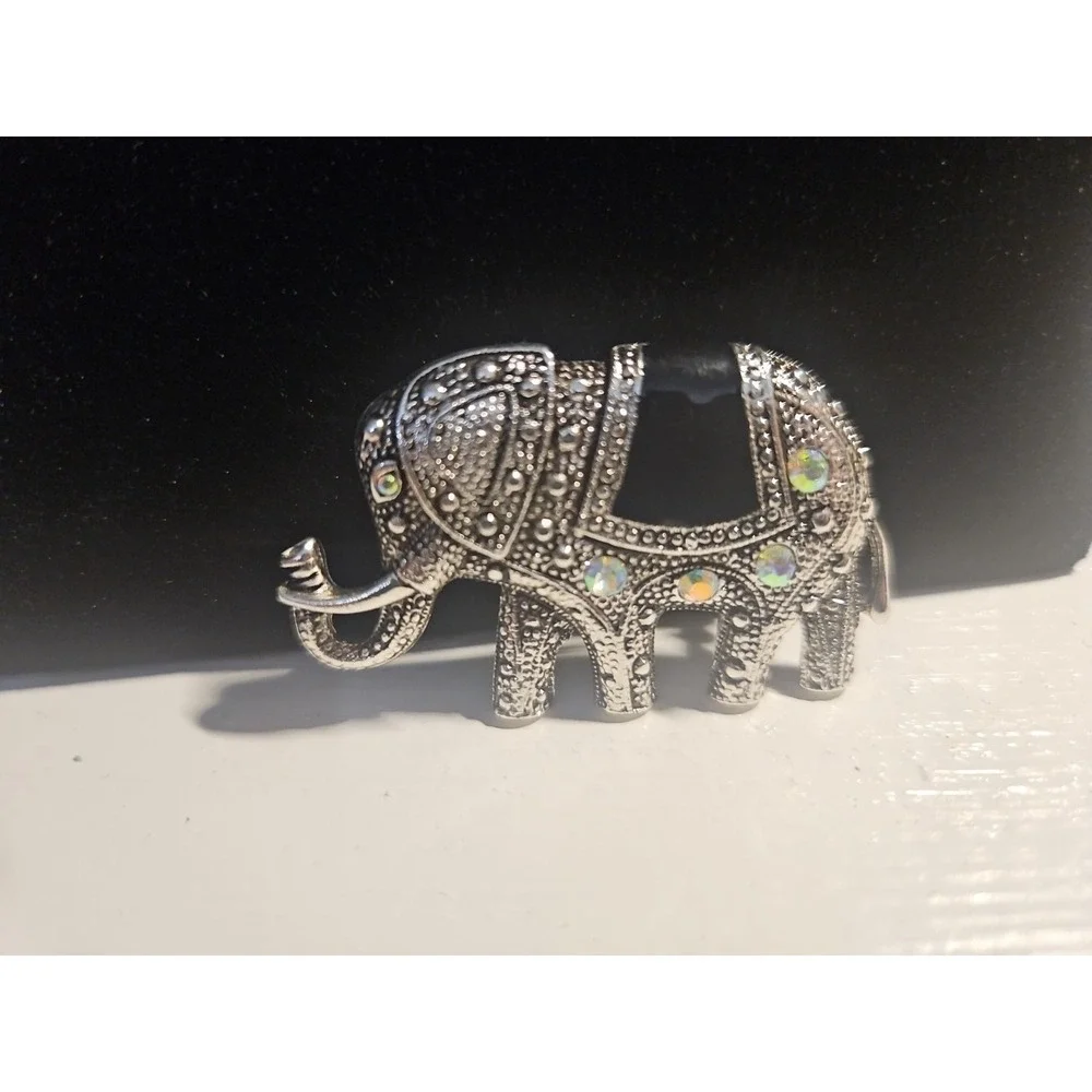 Elephant Marcasite and Rhinestone Brooch Silver Tone Shine Bling